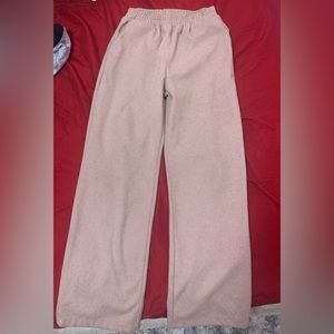 I’m selling tan/khaki pants. I got these from Shein under the brand “Dazy”.
